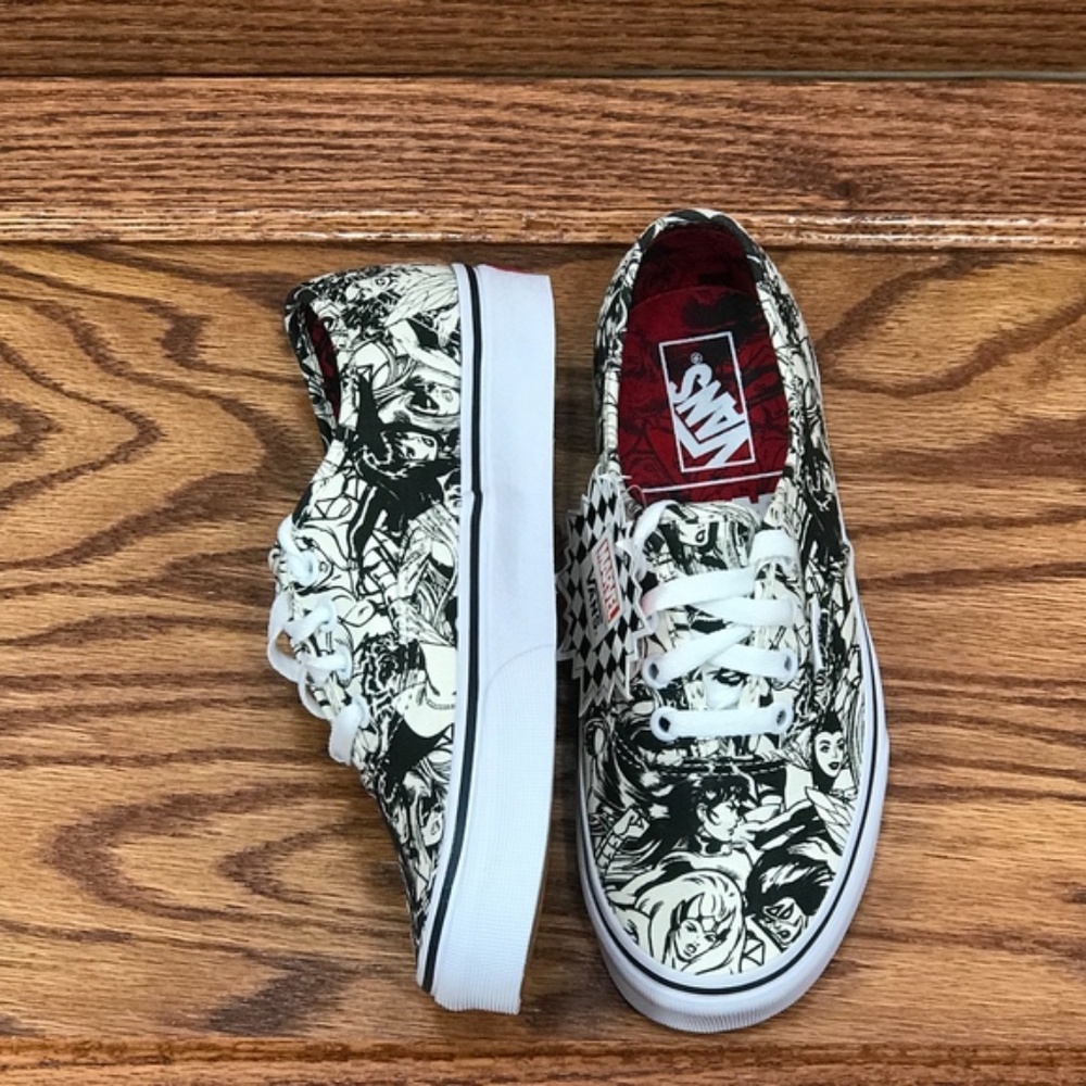 Vans Authentic Marvel‎ Multi Women Shoes - Picture 4 of 8